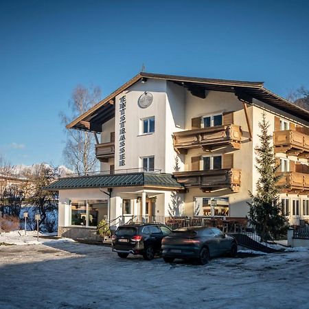 Hotel Garni Entstrasser Kitzbuhel Bagian luar foto