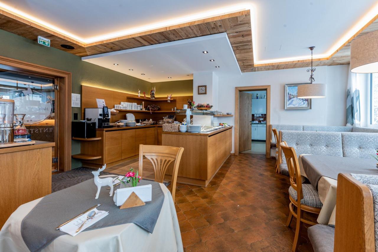 Hotel Garni Entstrasser Kitzbuhel Bagian luar foto