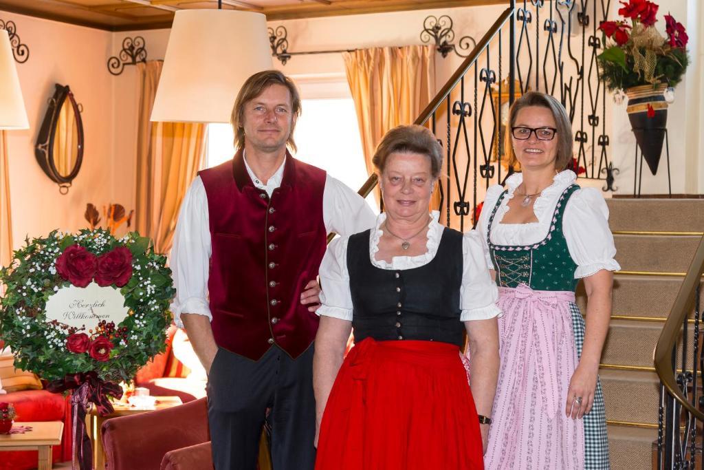 Hotel Garni Entstrasser Kitzbuhel Bagian luar foto