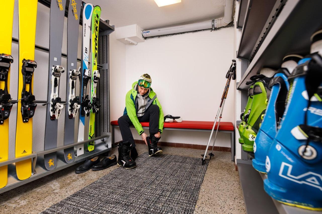 Hotel Garni Entstrasser Kitzbuhel Bagian luar foto